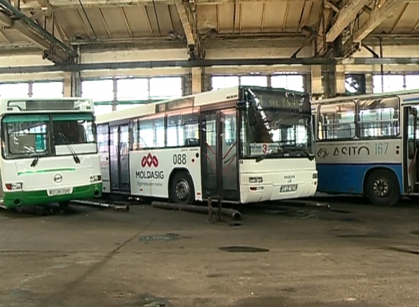 100 подержанных автобусов для столицы, как повод для очередного скандала