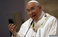 Папа Римский: Ватикан проявит милосердие и примет две семьи беженцев