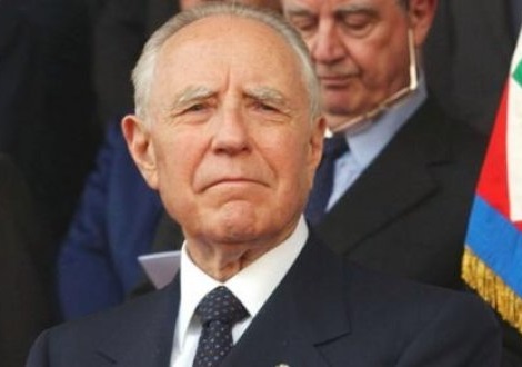 Умер бывший президент Италии
