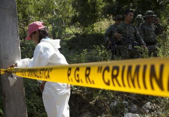 Descoperire macabră în Mexic. 32 de cadavre şi 9 capete găsite în mai multe gropi comune